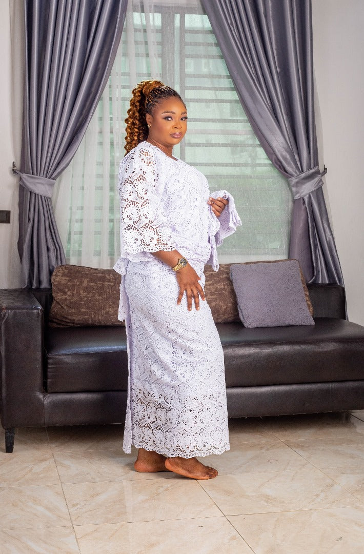 FLOWER V- NECK IRO AND BUBA LACE