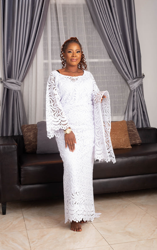 CLASSIC ROUND  NECK IRO AND BUBA LACE