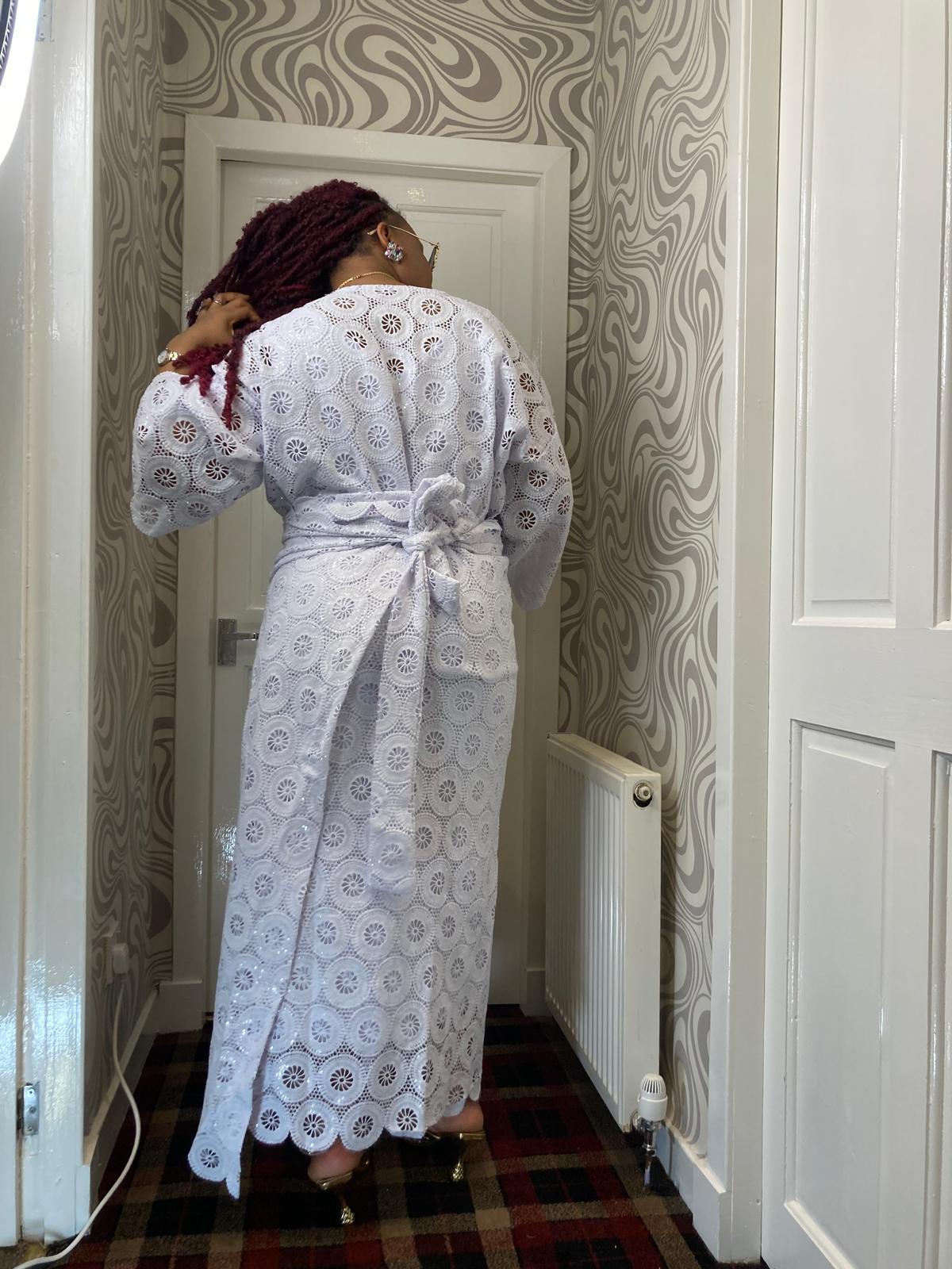 White Cord Lace Iro And Buba V-Neck